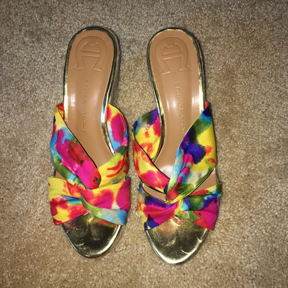Multi Colored Wedge